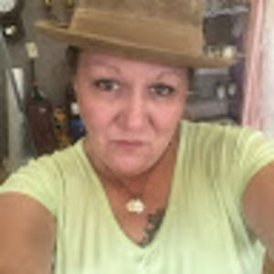 Meet your Posher, Candice